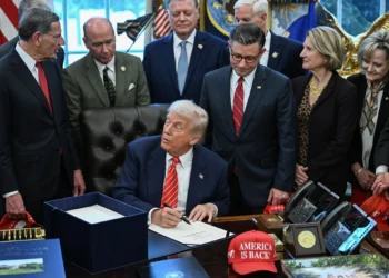 Trump signs bill government