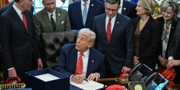 Trump signs bill government