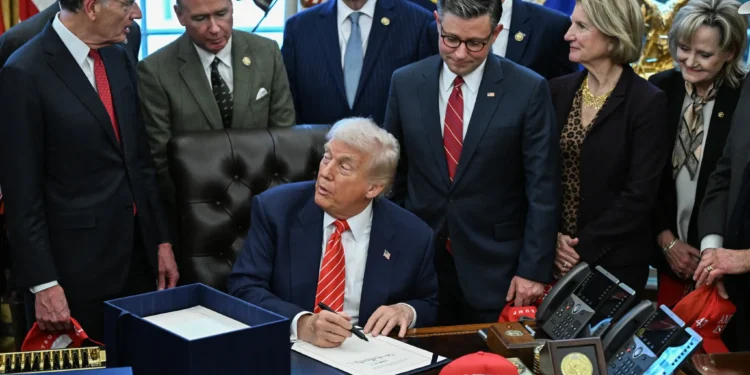 Trump signs bill government