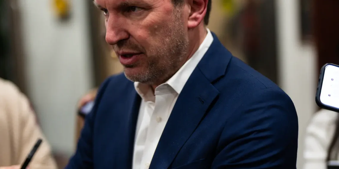 Republicans senate Iran war Trump